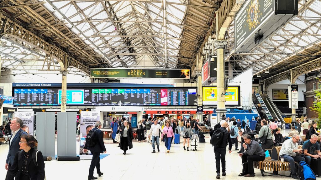 London Tube Victoria Station