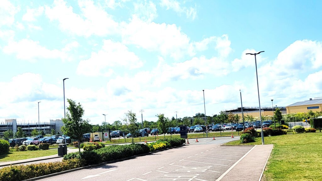 Warner Bros Harry Potter Studio Tour - parking