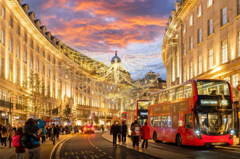 10 Magical Things to Do on a Christmas Vacation in London (2026)